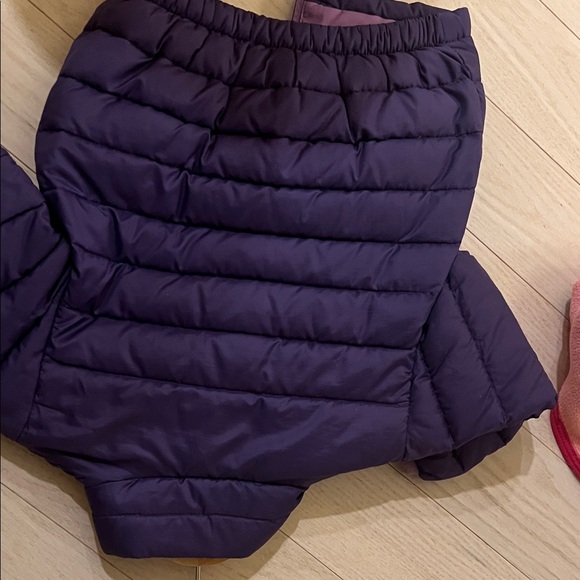 Patagonia baby down sweater 3-6mos - Picture 5 of 6